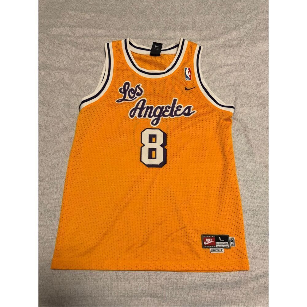 Nike Air Size Large Youth Kobe Bryant #8 Los Angeles Lakers Vintage